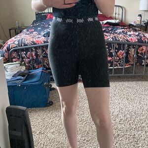 High rise biker shorts